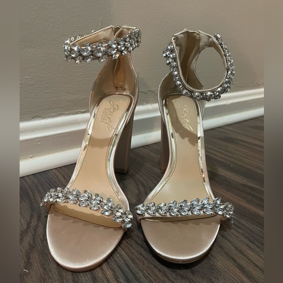 Jewel Badgley Mischka - Picture 3 of 11